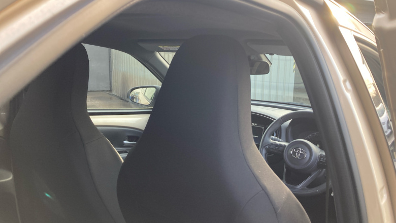 Toyota Aygo X 1.0 VVT-i Edge 5dr Petrol Hatchback